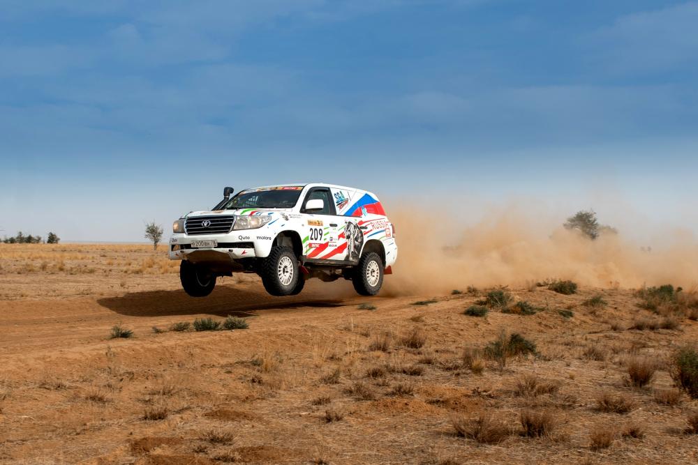 S&A Racing на бахе "Великая степь": Догоняли, копали, победили!