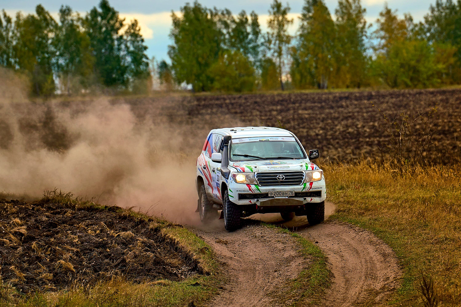 Противостояние S&A Racing и команды PODMOSCOWYE продолжается