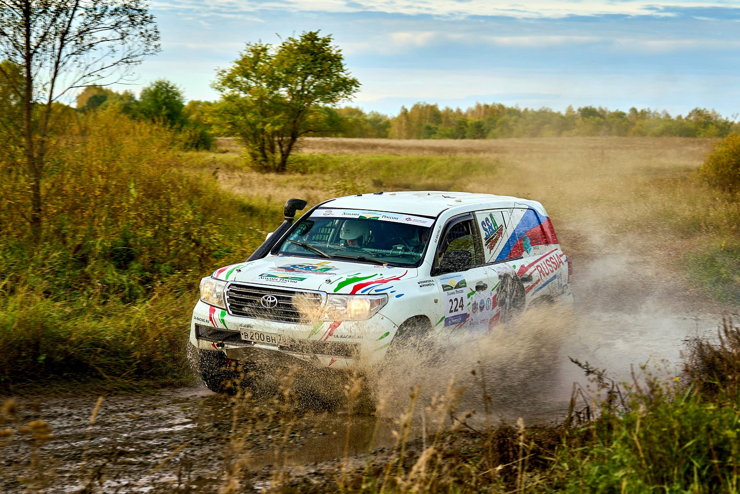 Противостояние S&A Racing и команды PODMOSCOWYE продолжается