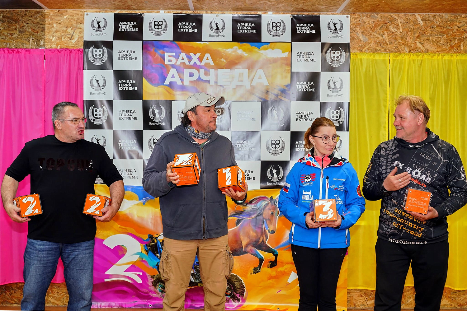 Убедительной победой открыл сезон экипаж S&A Racing